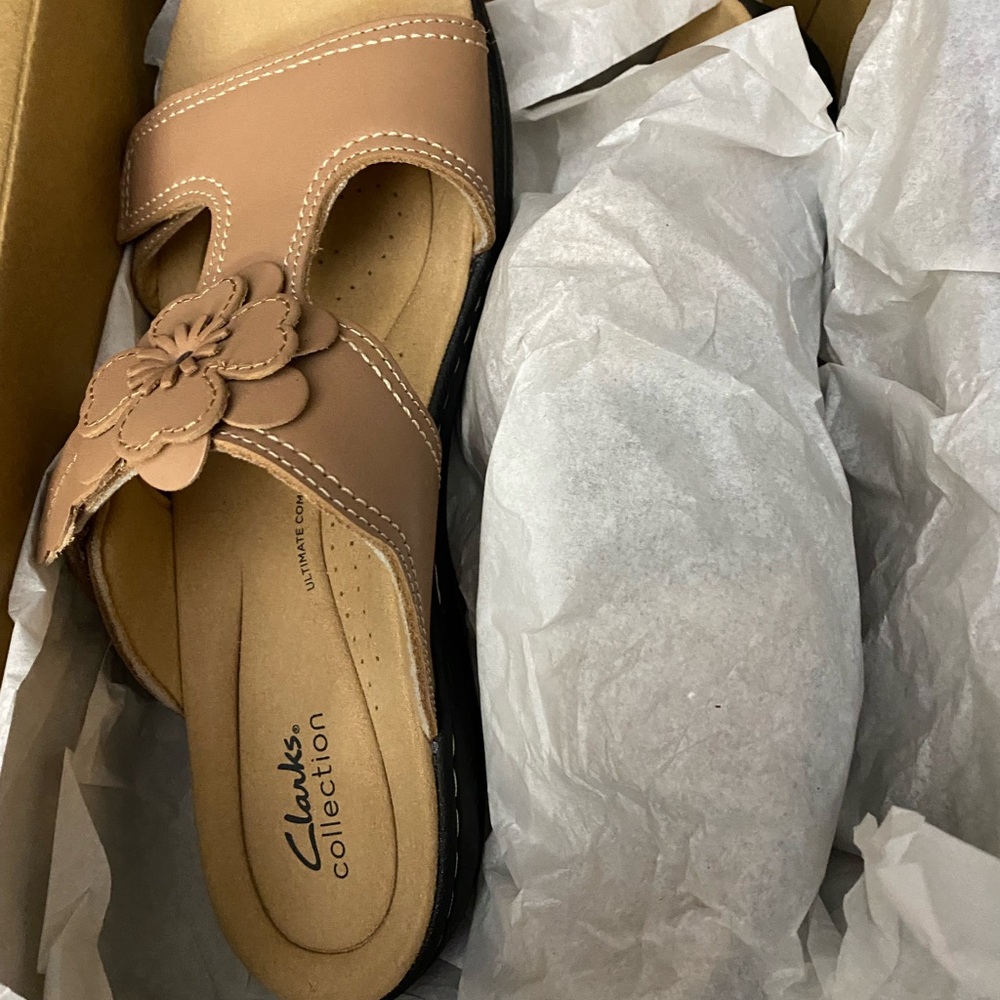 Clarks Womens Laurieann Madi Beige brown Leather Slip On Slide Sandals Shoes - Picture 5 of 6